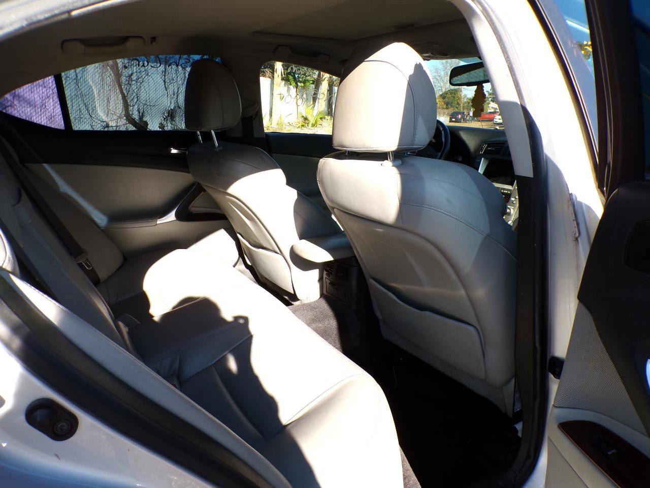 Used 2007 Lexus IS 350 RWD image 22