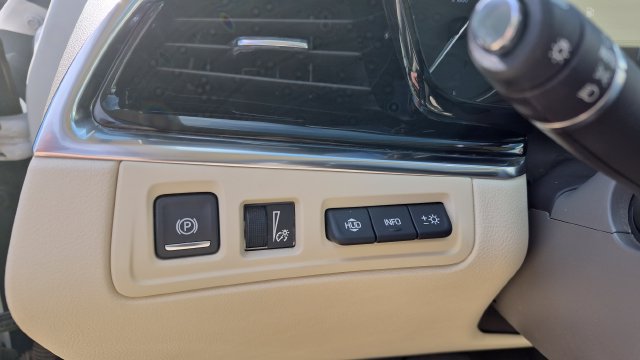 Used 2020 Cadillac XT6 Premium Luxury FWD image 14