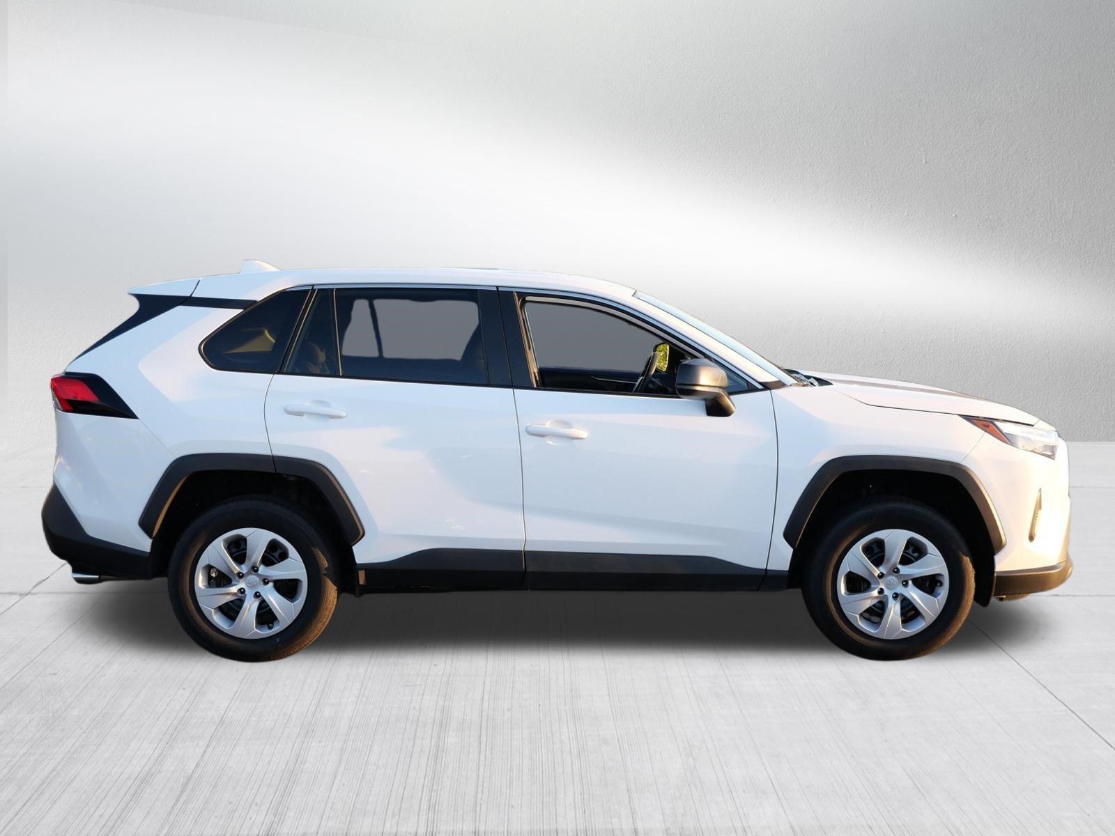 Certified 2025 Toyota RAV4 LE AWD/4WD image 8