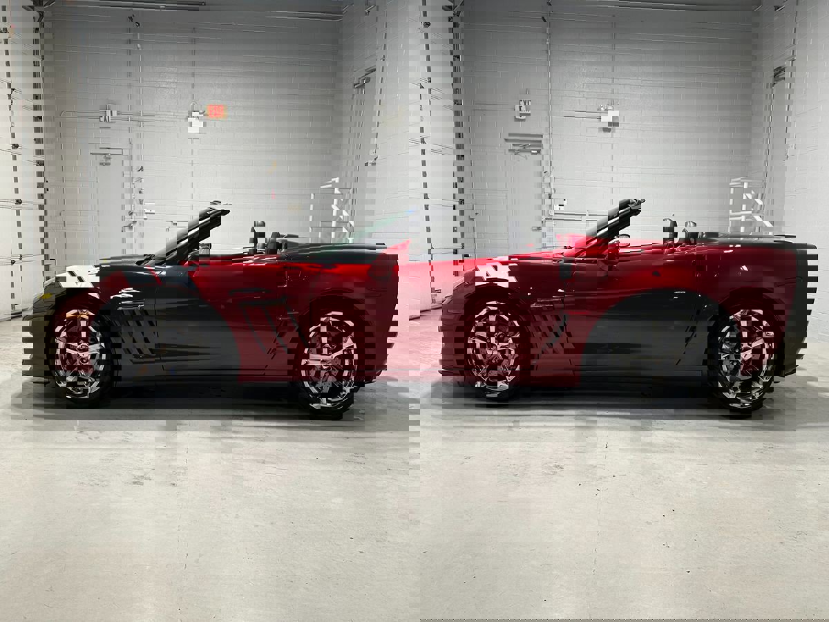 Used 2010 Chevrolet Corvette Grand Sport w/ Preferred Equipment Group image 18