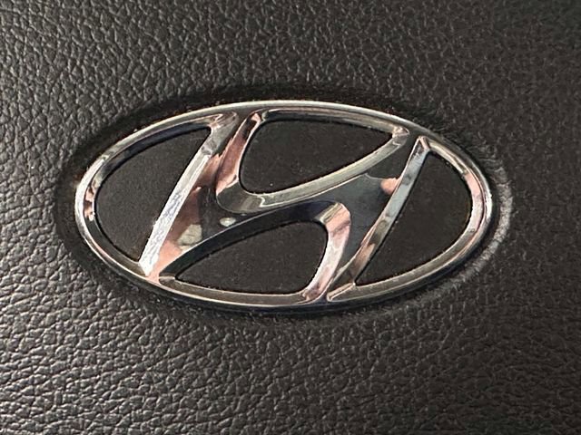 Used 2023 Hyundai Santa Fe SE AWD/4WD image 28