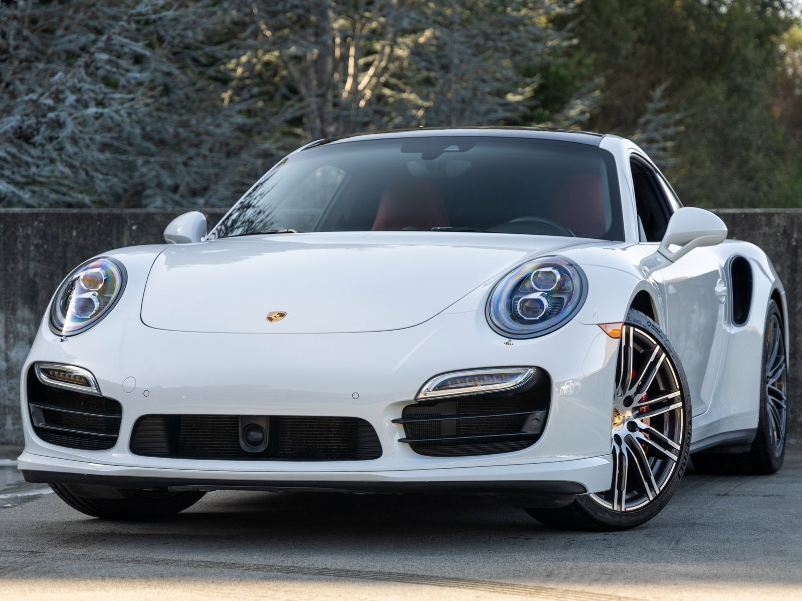 Used 2016 Porsche 911 Turbo image 1