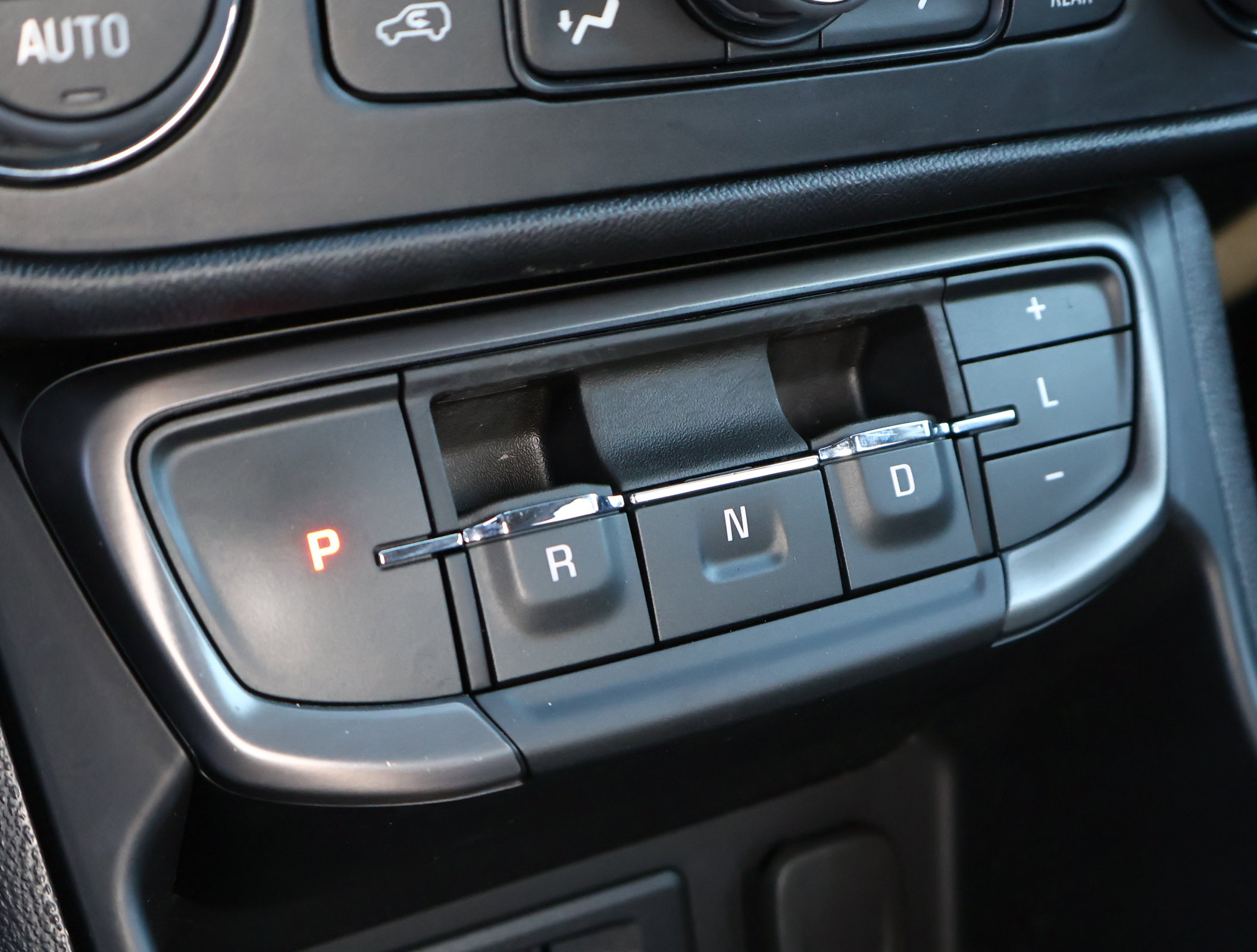 Used 2024 GMC Terrain AT4 w/ Tech Package image 22