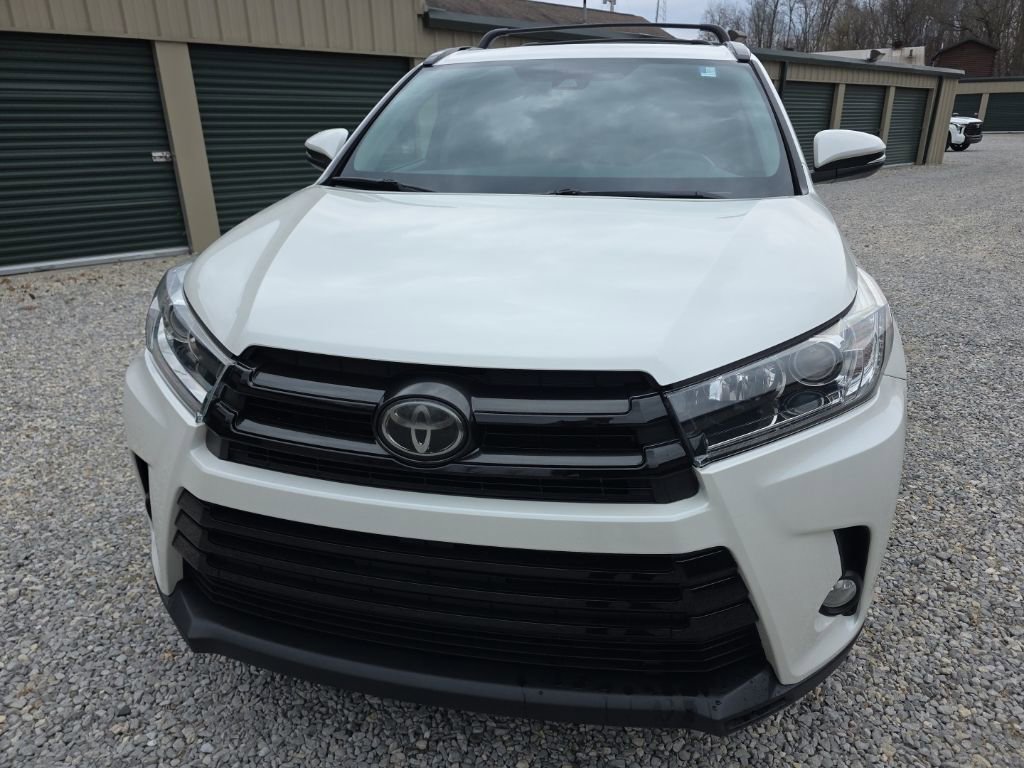 Certified 2018 Toyota Highlander SE image 9