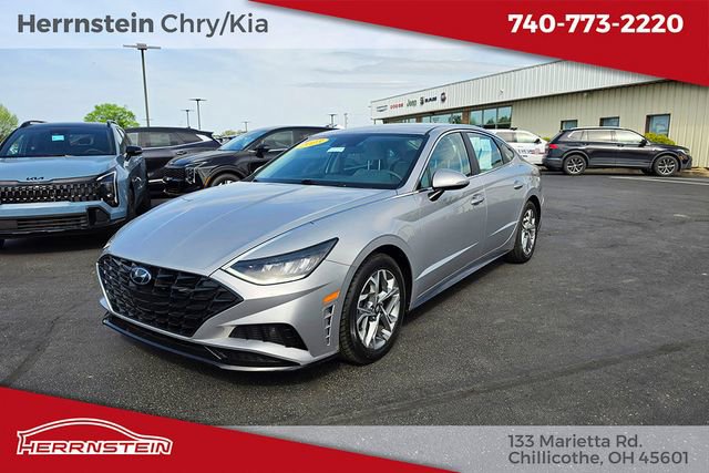 Used 2023 Hyundai Sonata SEL FWD image 3