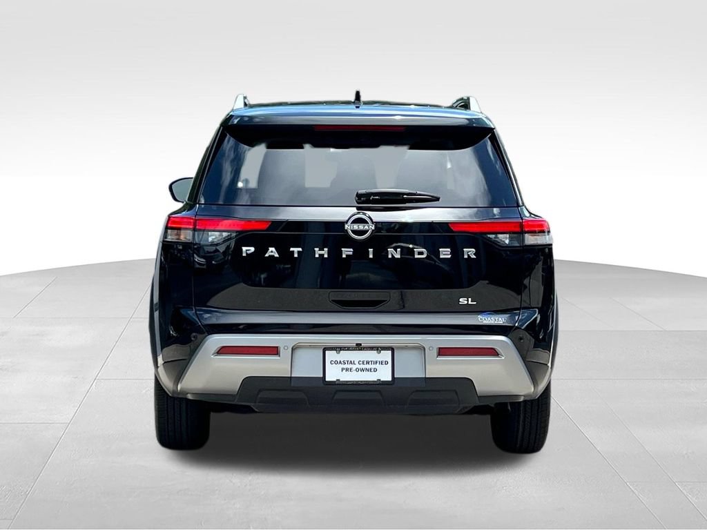Used 2025 Nissan Pathfinder SL FWD image 12