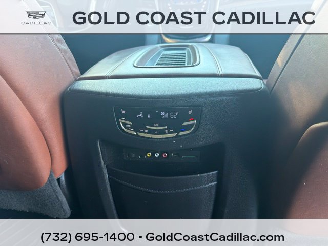 Used 2016 Cadillac Escalade Premium AWD/4WD image 9