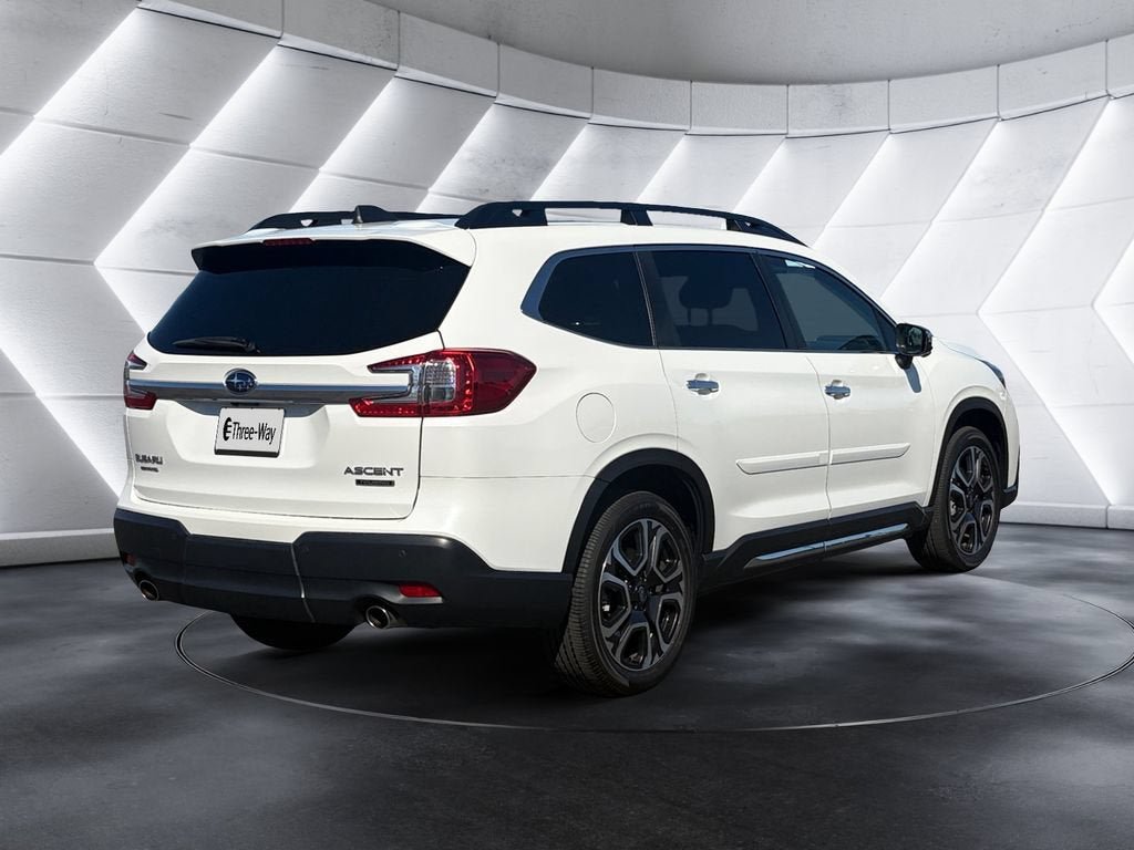 Used 2023 Subaru Ascent Touring AWD/4WD image 5