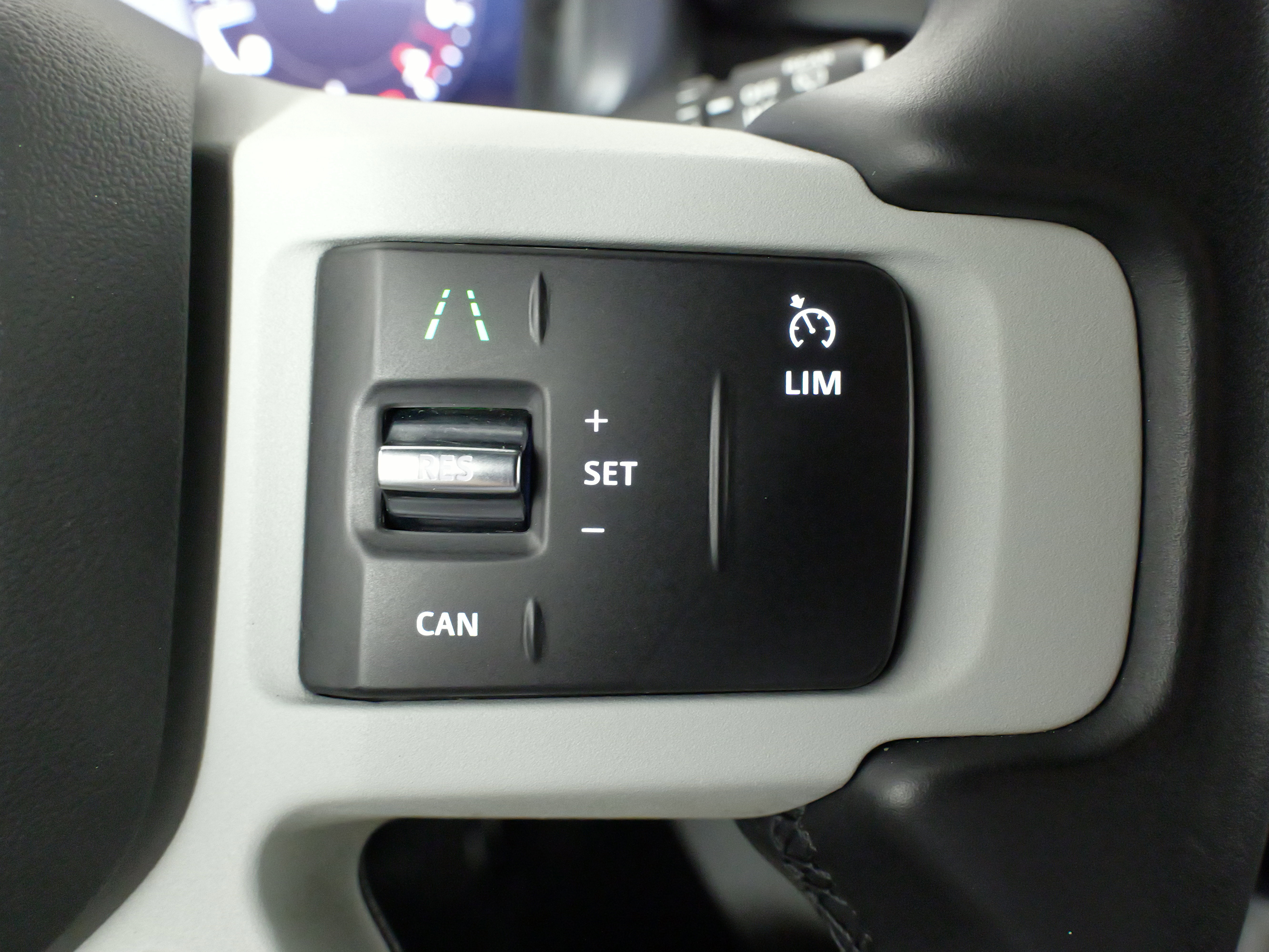 Used 2023 Land Rover Defender 110 S AWD/4WD image 42