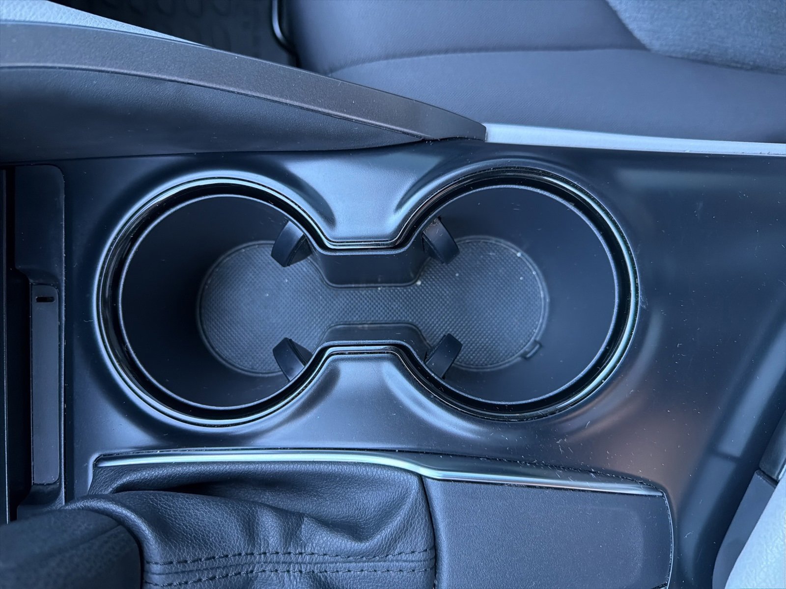 Used 2020 Toyota Camry LE image 42