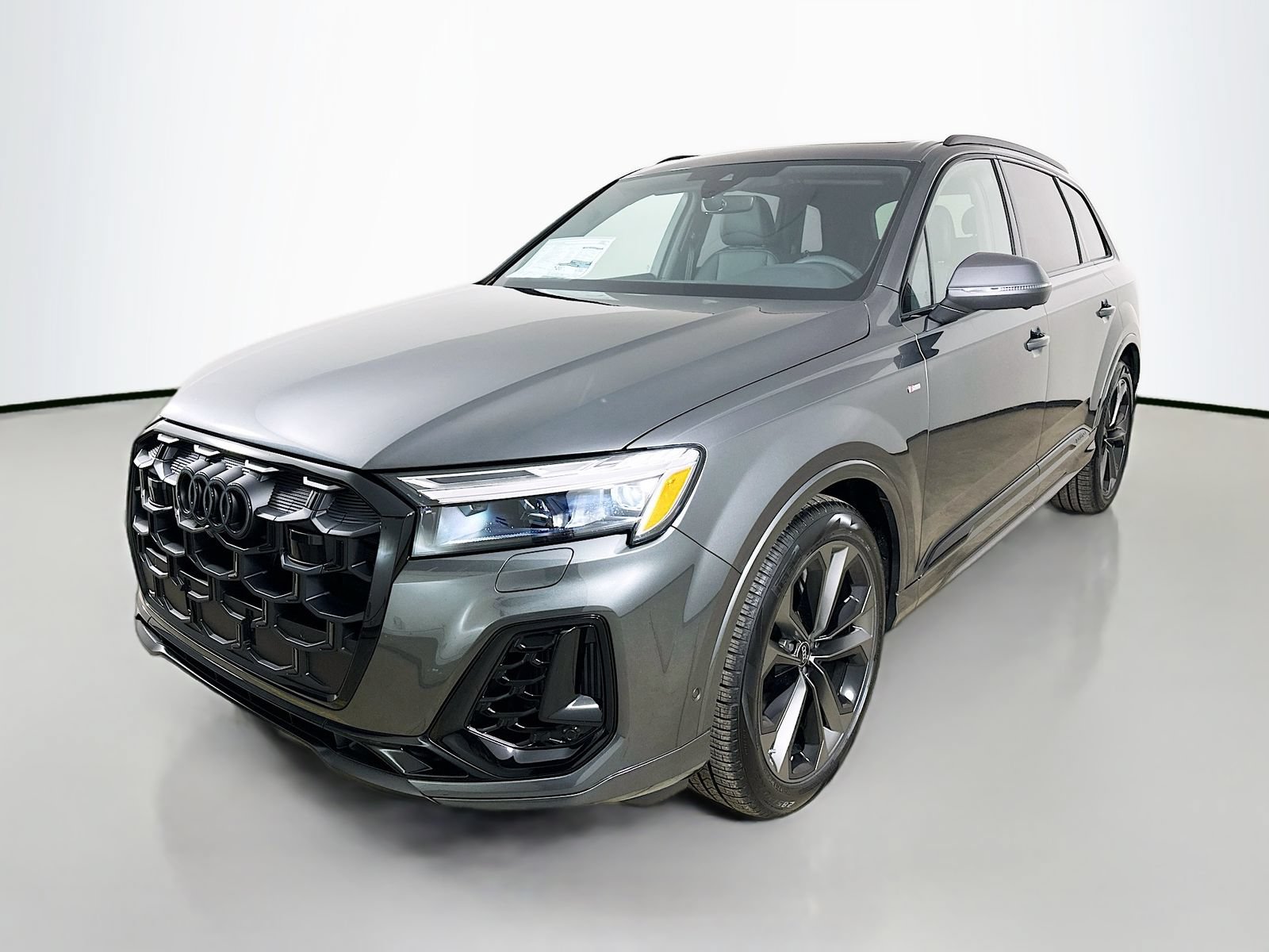 New 2026 Audi Q7 Premium Plus