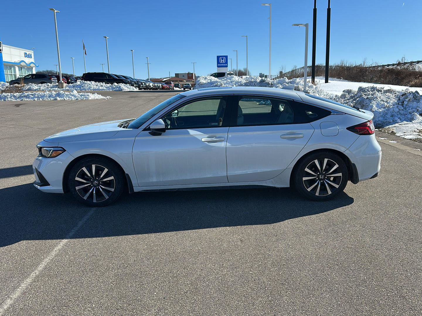 Used 2023 Honda Civic EX-L image 6