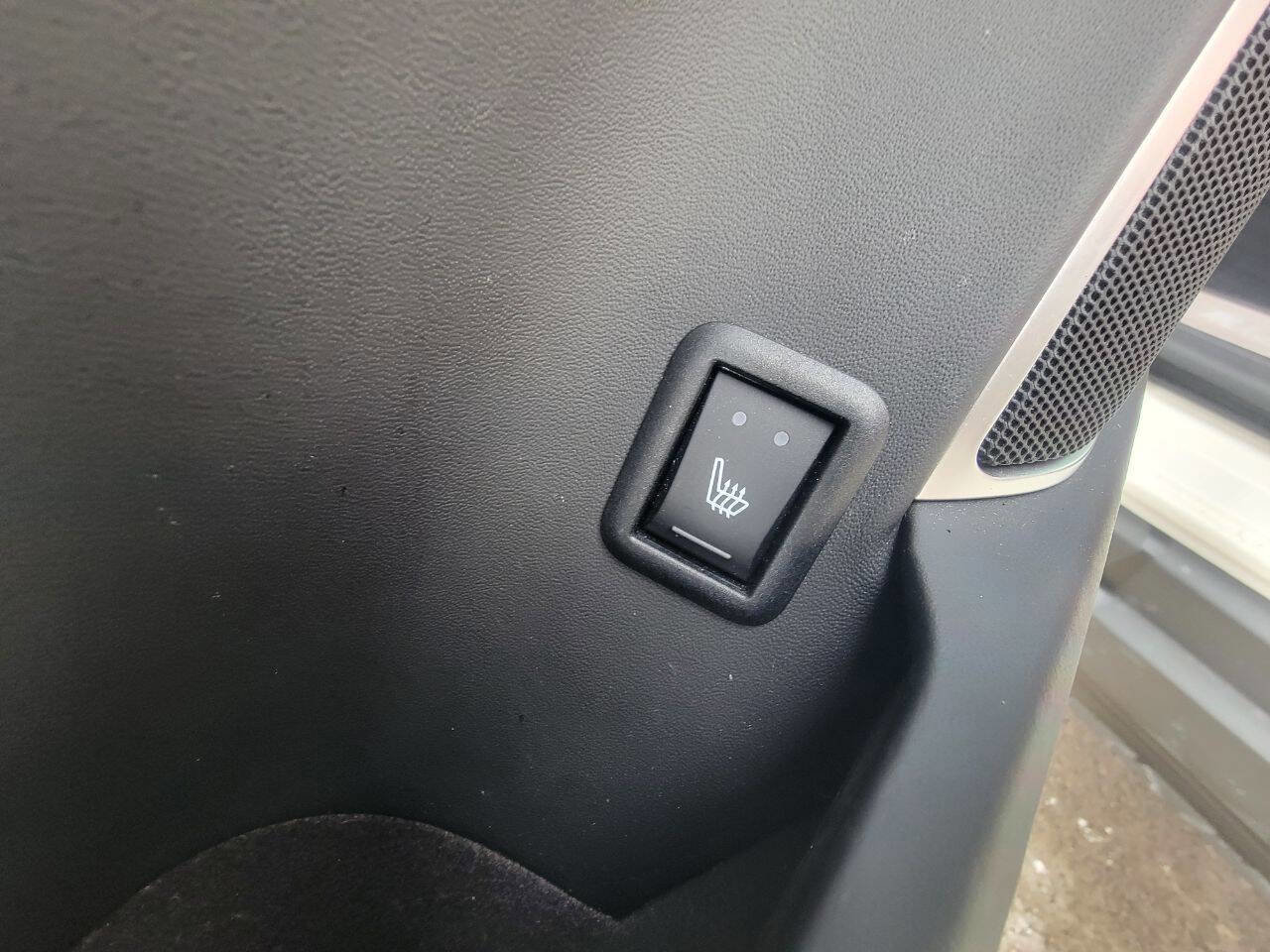 Used 2017 Maserati Levante S image 23