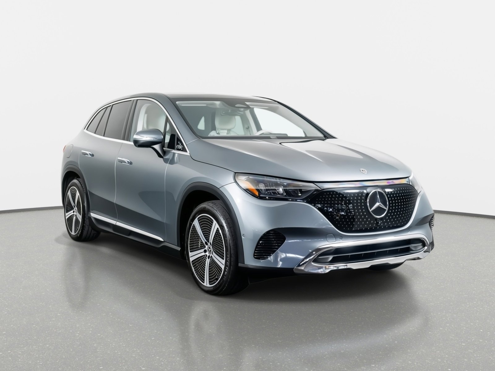 Used 2023 Mercedes-Benz EQE 350+ 4MATIC SUV image 4