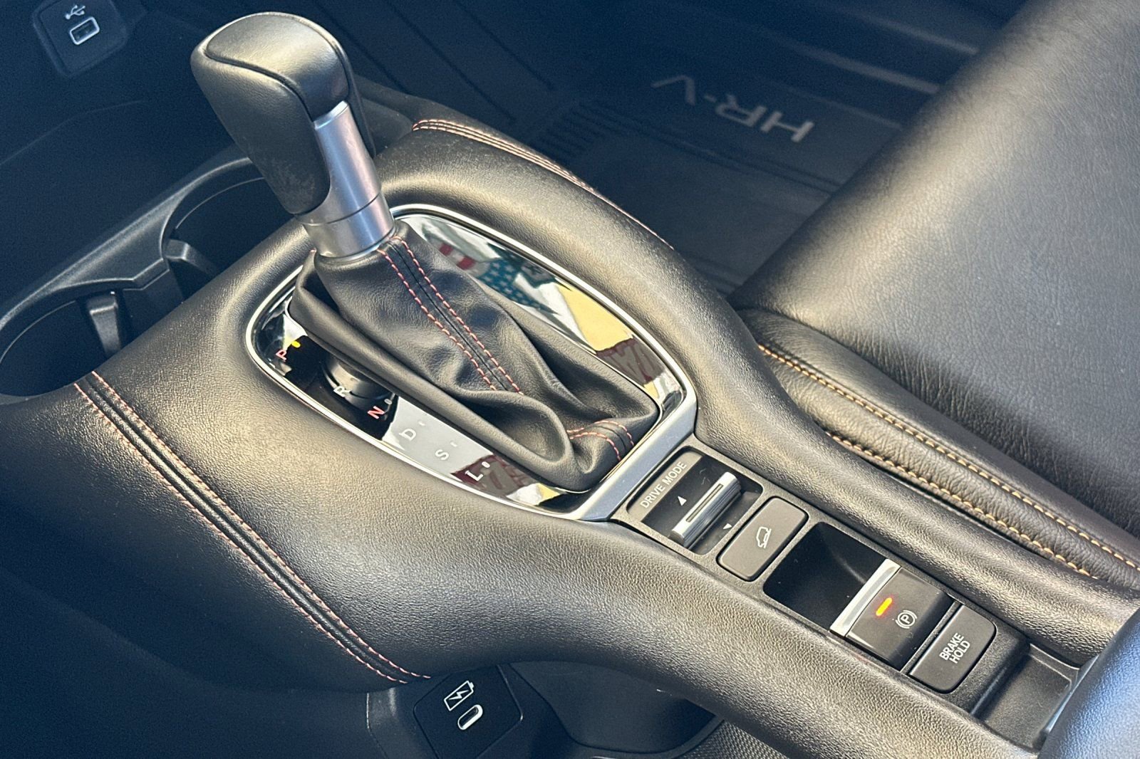 Certified 2025 Honda HR-V Sport image 21