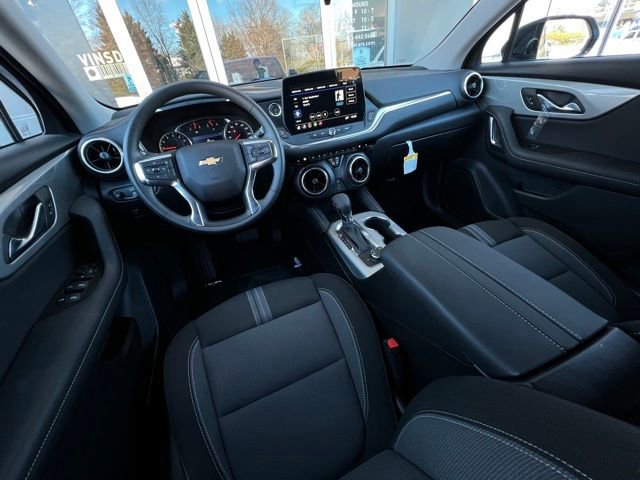 Used 2025 Chevrolet Blazer LT w/ Midnight/Sport Edition image 26