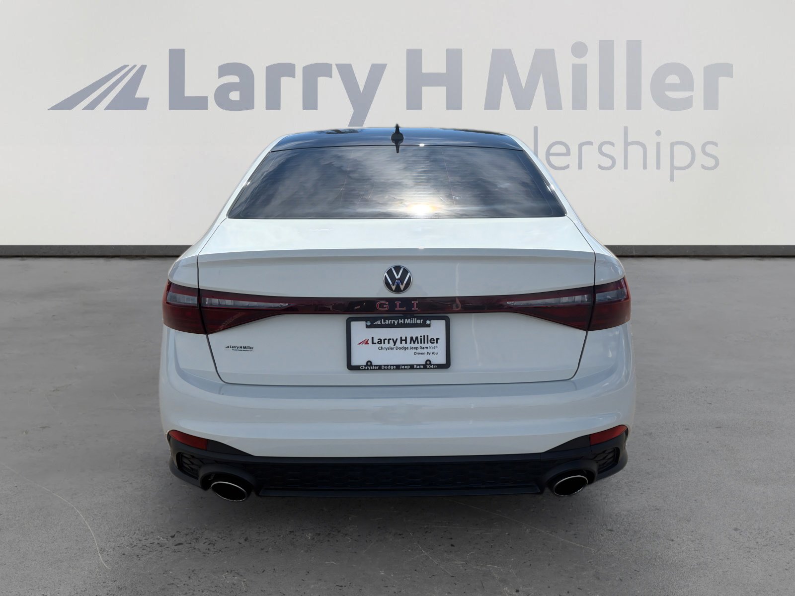 Used 2025 Volkswagen Jetta GLI Autobahn image 5