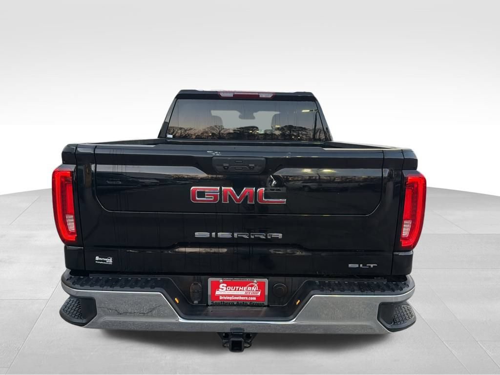 Used 2025 GMC Sierra 1500 SLT AWD/4WD image 4