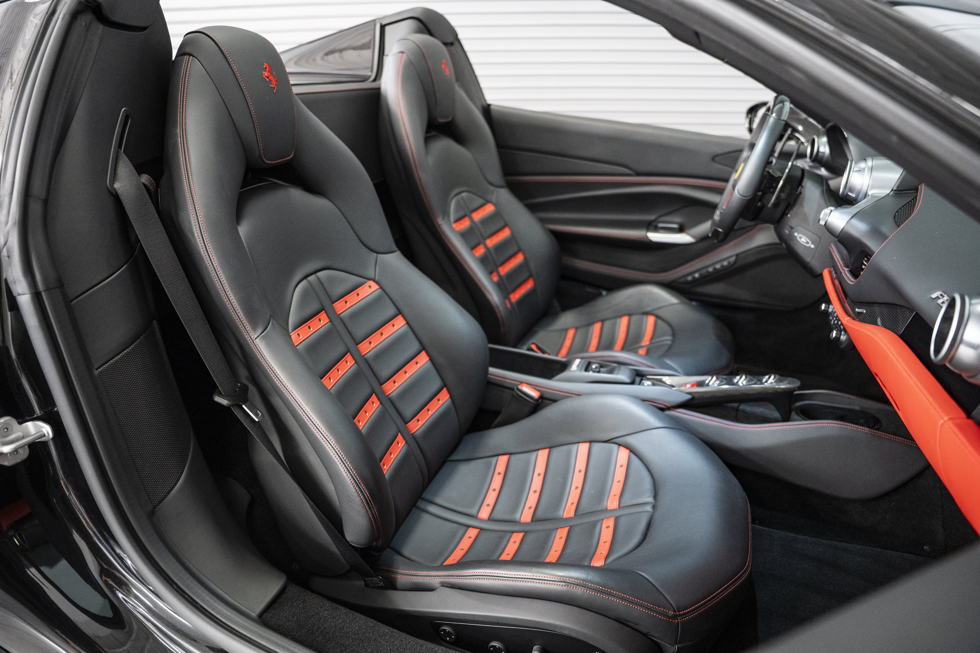 Used 2022 Ferrari F8 Tributo RWD image 33