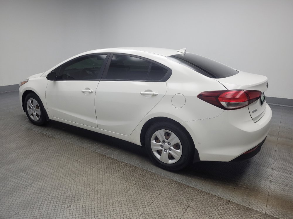 Used 2017 Kia Forte LX FWD image 3
