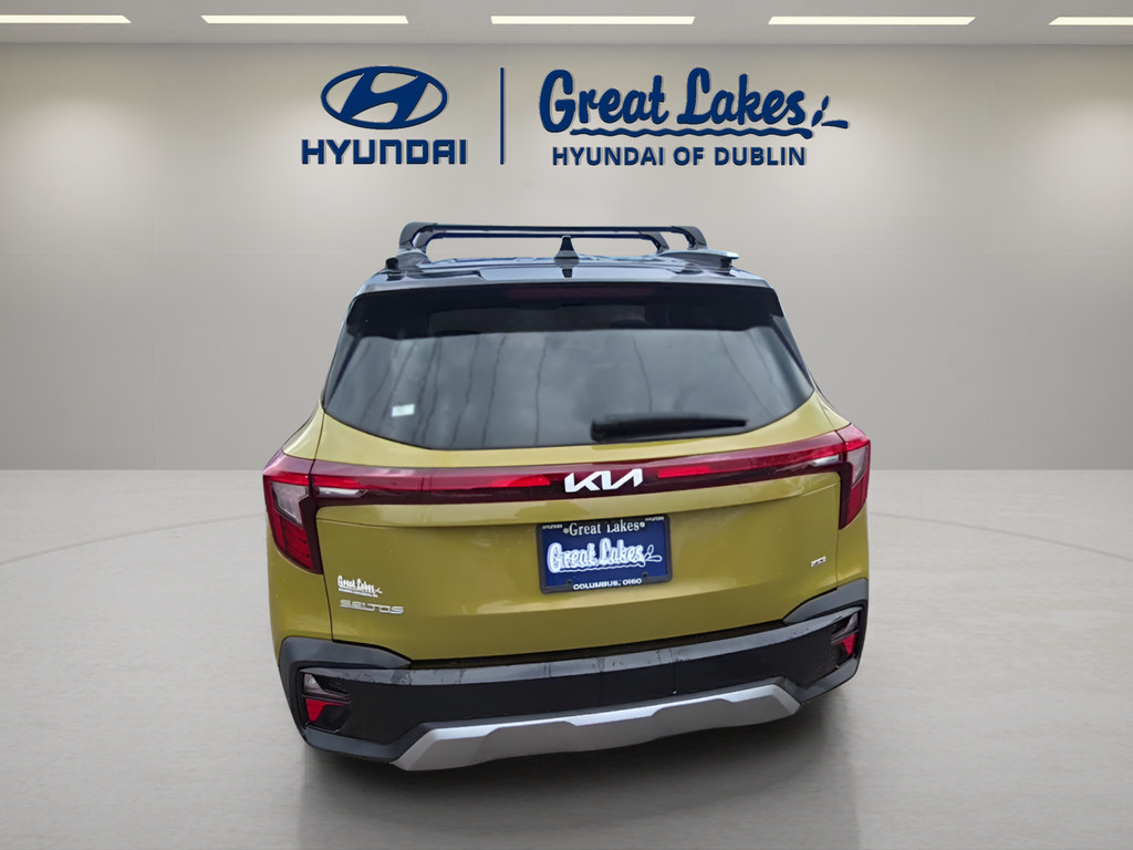 Used 2024 Kia Seltos S AWD/4WD image 4