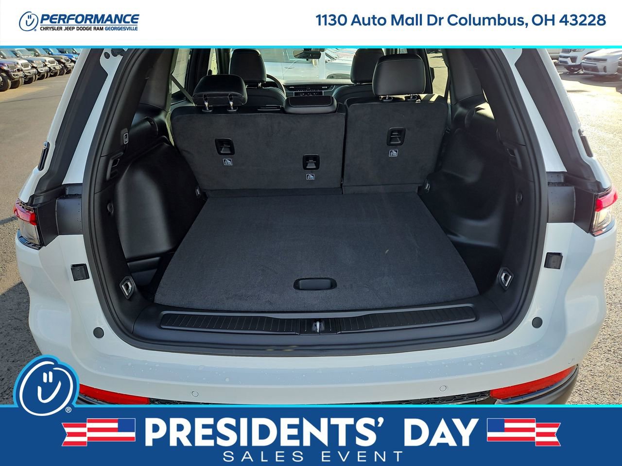 New 2025 Jeep Grand Cherokee Altitude image 11