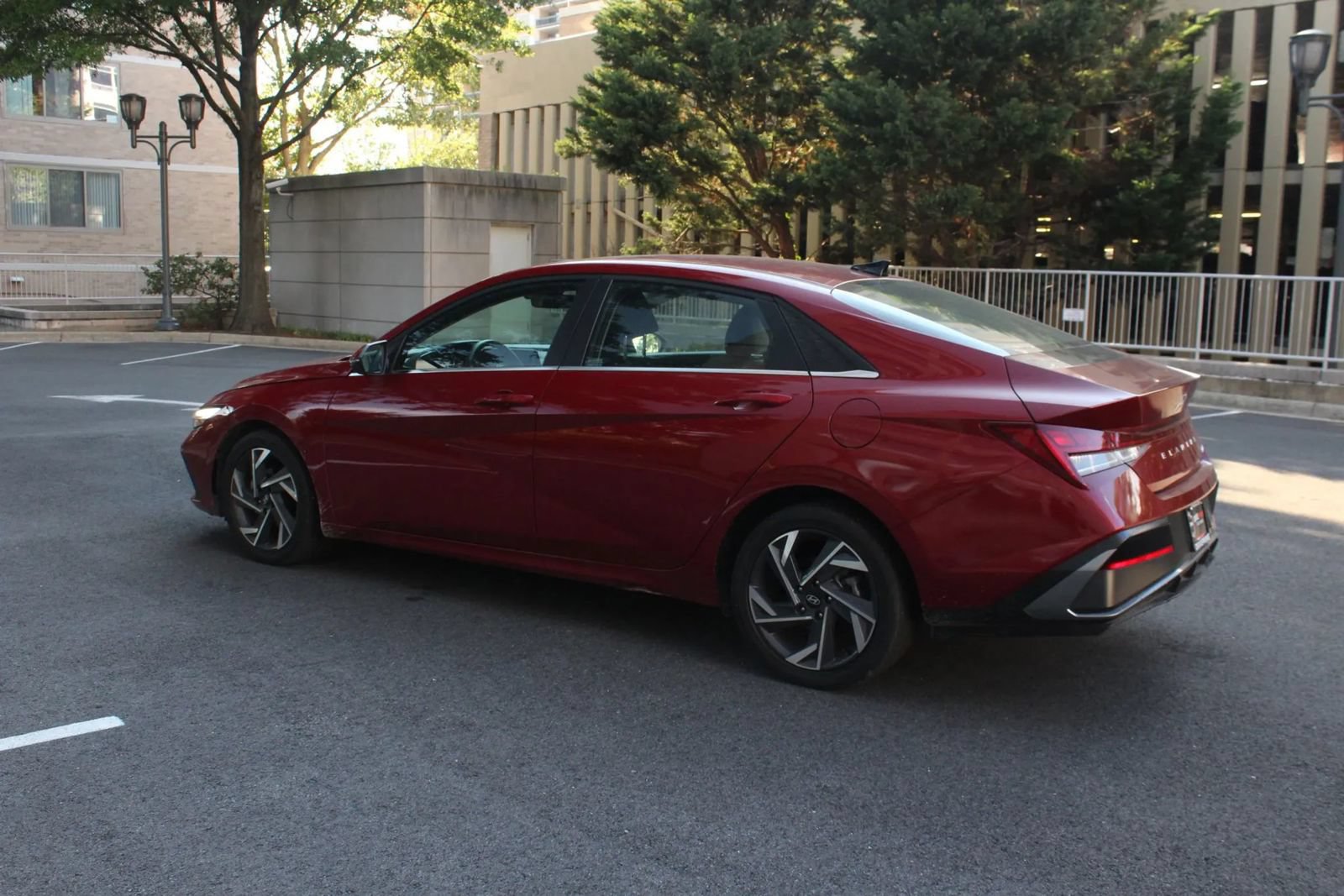 Used 2025 Hyundai Elantra SEL FWD image 8