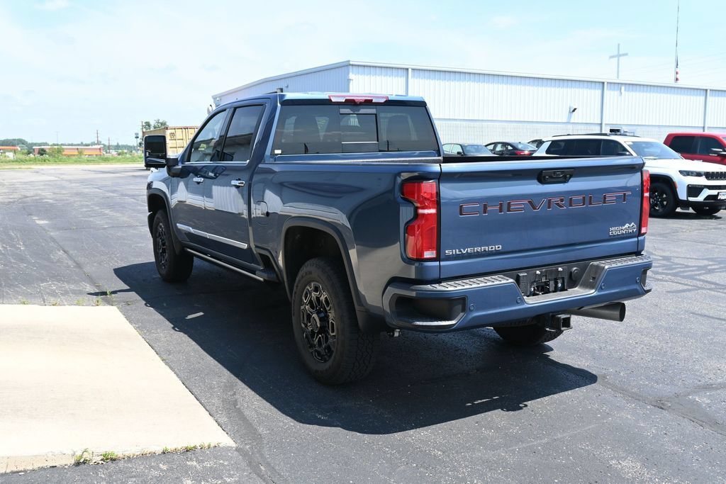 Used 2026 Chevrolet Silverado 3500 High Country w/ High Country Premium Package AWD/4WD image 11