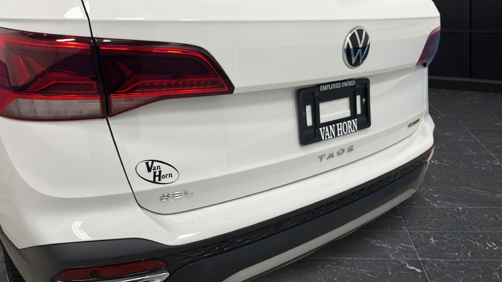 Used 2024 Volkswagen Taos SEL AWD/4WD image 33