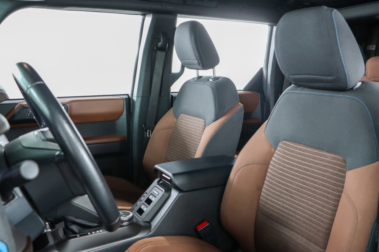 Used 2022 Ford Bronco Outer Banks image 24