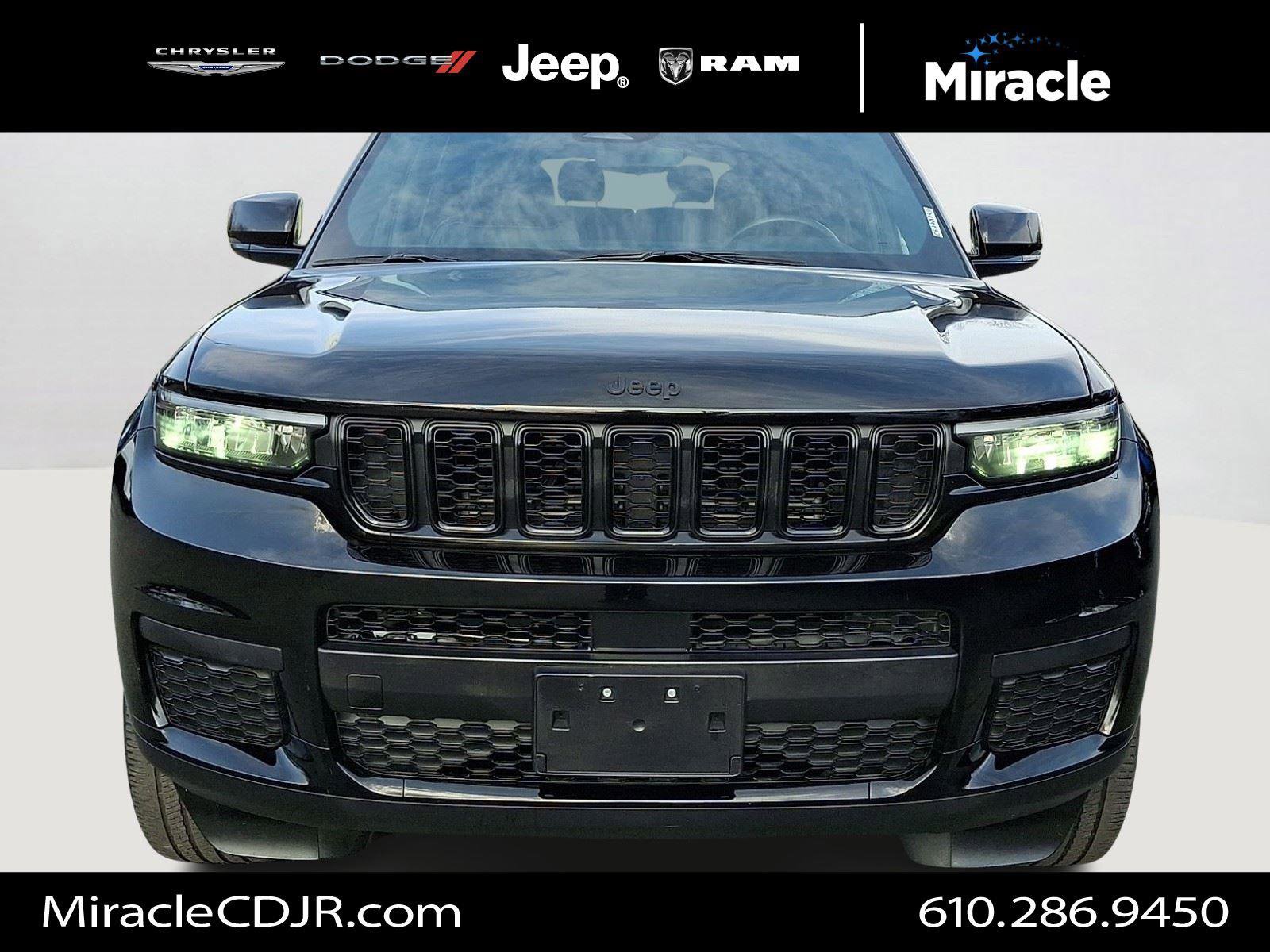 Used 2022 Jeep Grand Cherokee L Laredo image 2