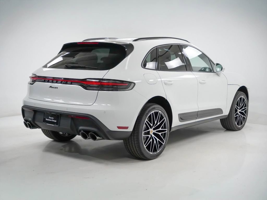 Certified 2026 Porsche Macan AWD/4WD image 10