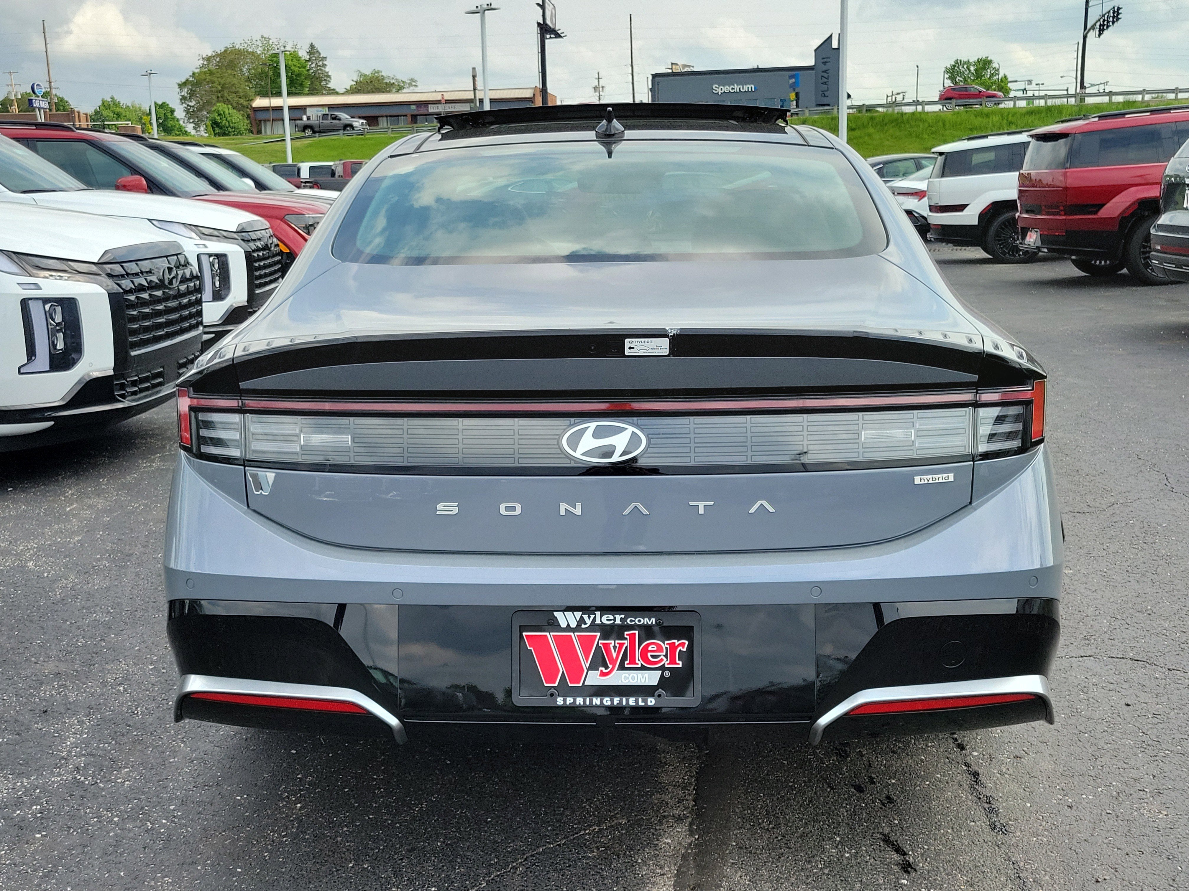 New 2025 Hyundai Sonata Limited image 4