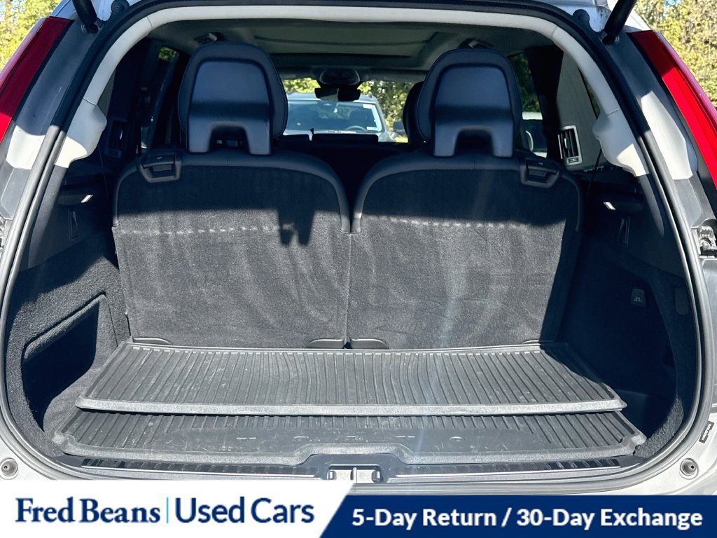 Used 2023 Volvo XC90 B6 Plus AWD/4WD image 33