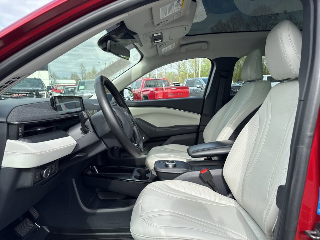 Used 2021 Ford Mustang Mach-E Premium image 9