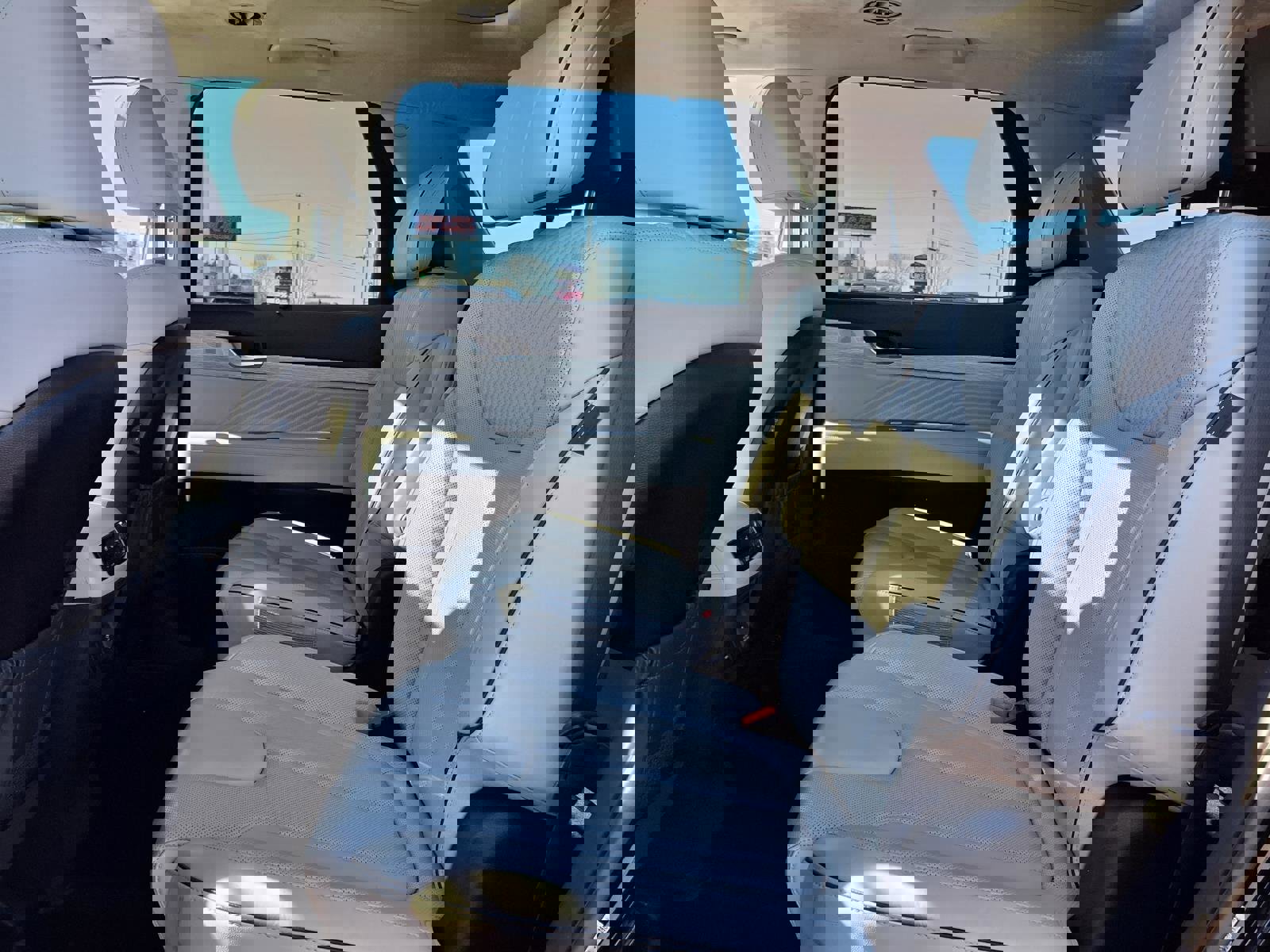 Used 2024 Hyundai Palisade Calligraphy image 7