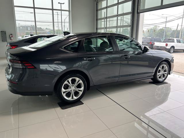 Certified 2023 Honda Accord LX image 7
