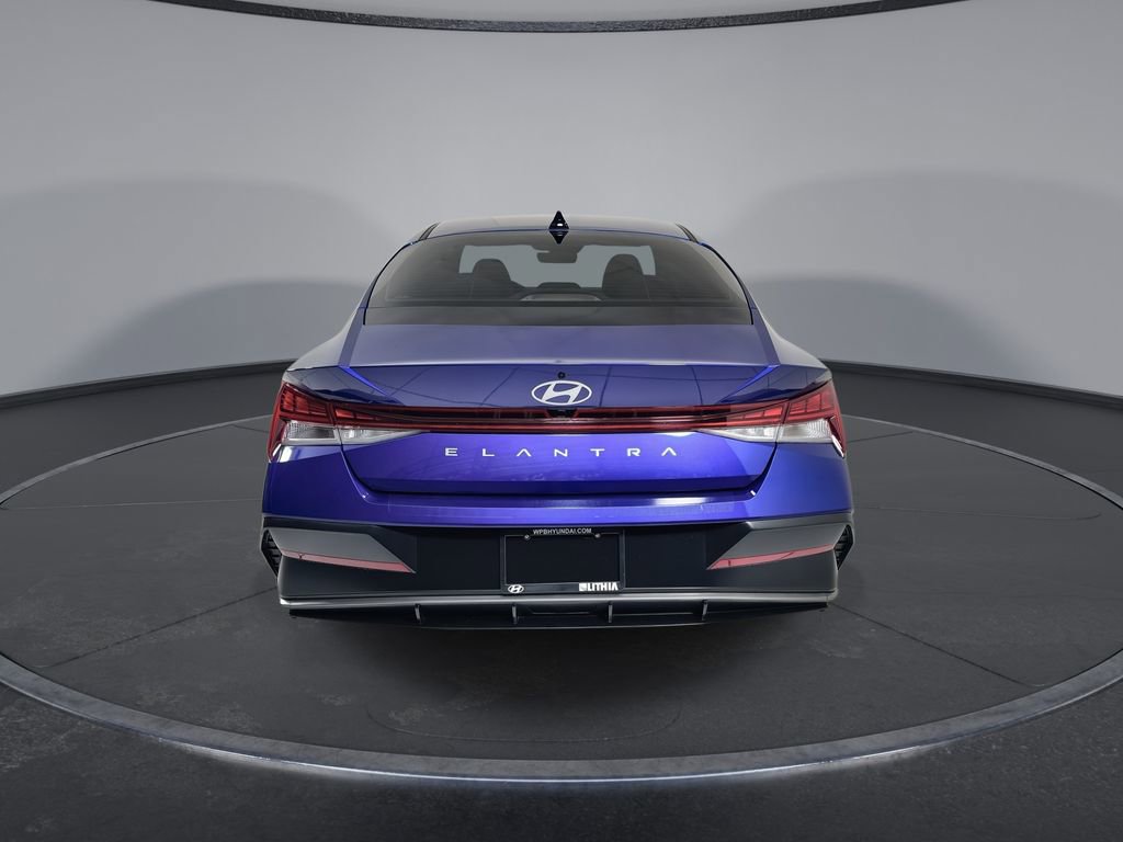New 2025 Hyundai Elantra SEL w/ Cargo Package FWD image 7