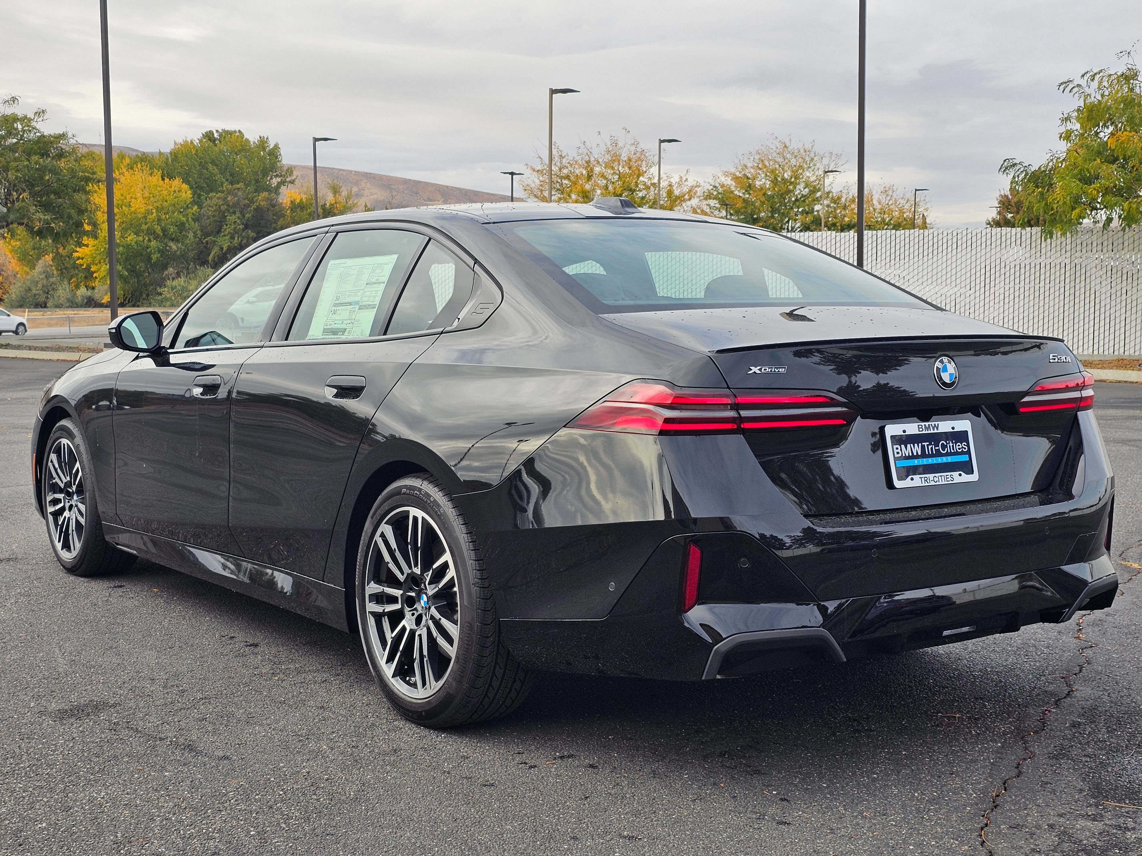 New 2026 BMW 530i xDrive w/ Executive Package image 4