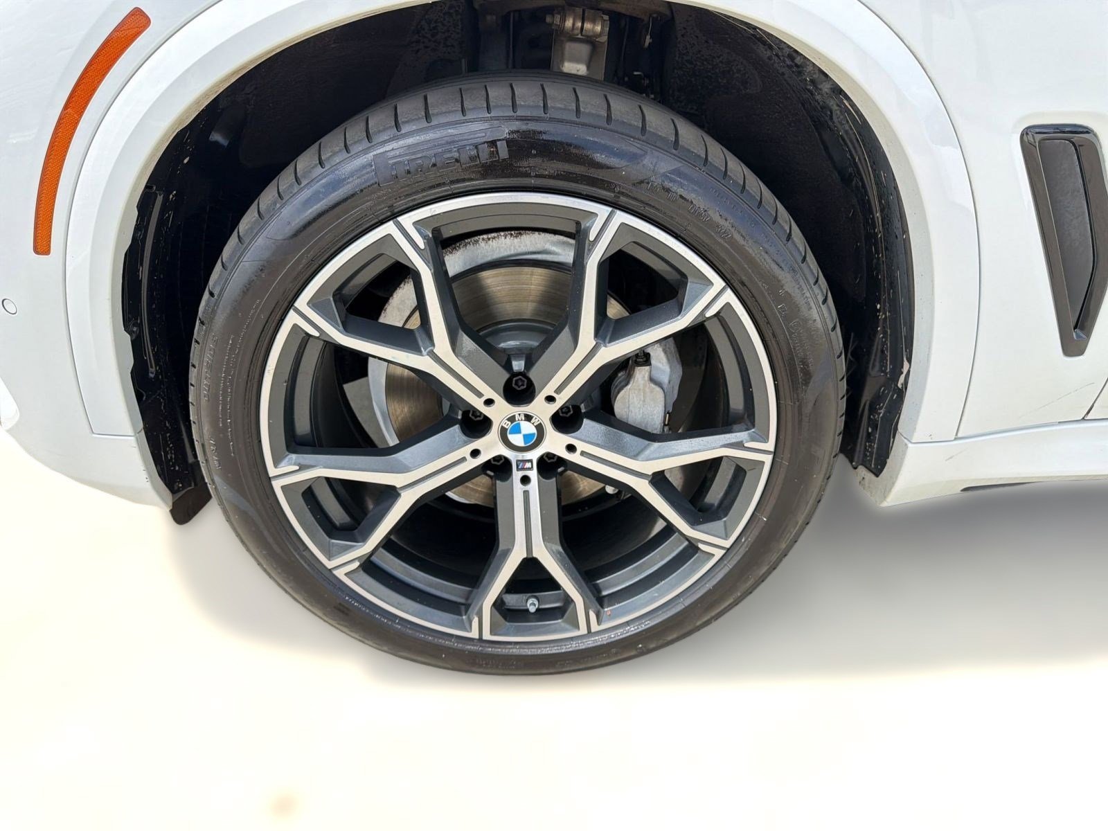 Used 2019 BMW X5 xDrive40i w/ M Sport Package image 12