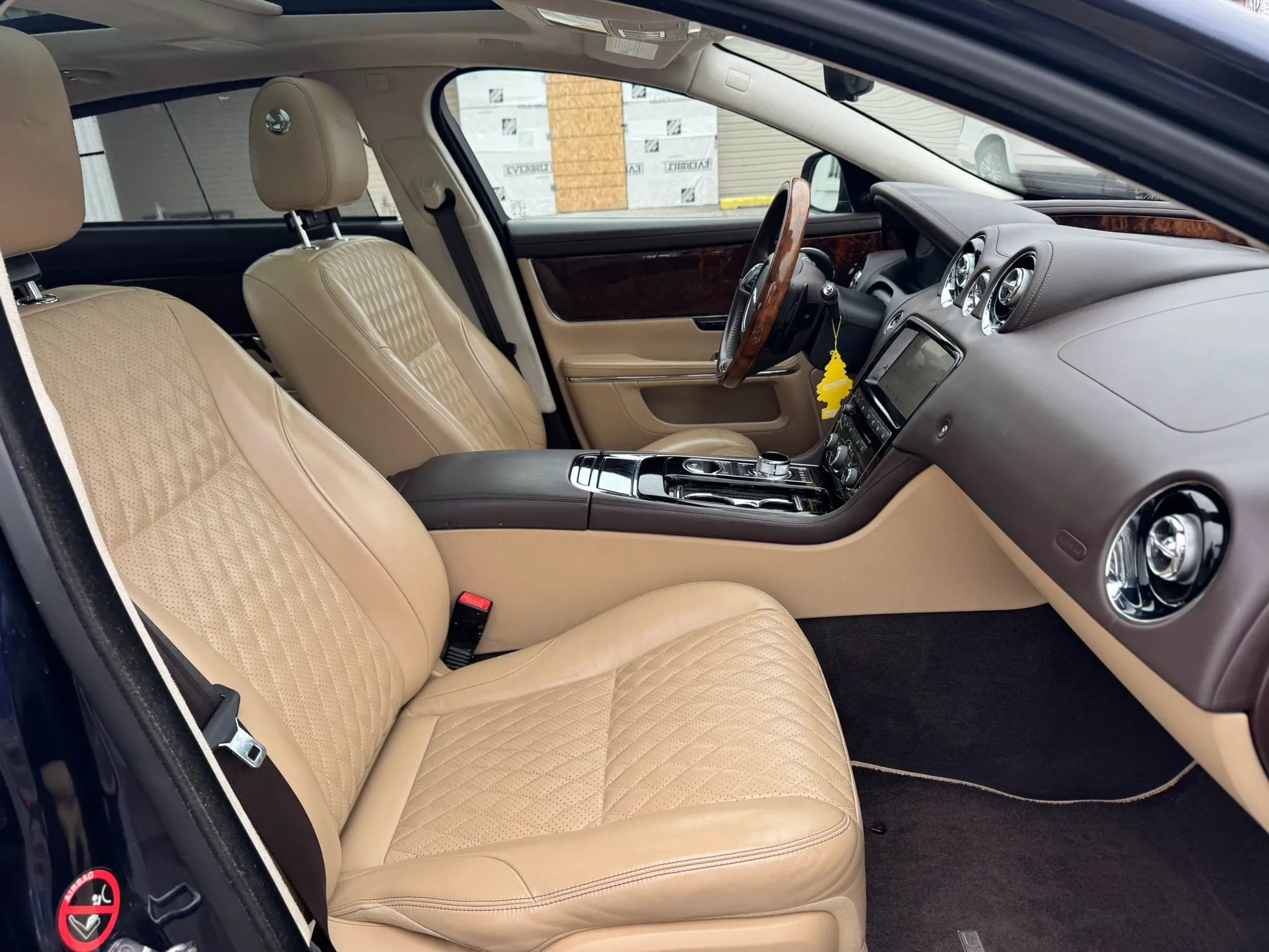 Used 2019 Jaguar XJ L Portfolio image 23
