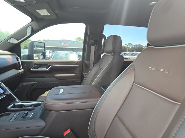 Used 2026 GMC Sierra 2500 Denali w/ Denali Reserve Package AWD/4WD image 8