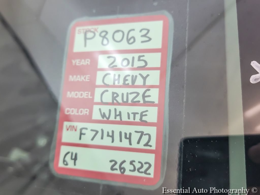 Used 2015 Chevrolet Cruze LT FWD image 18