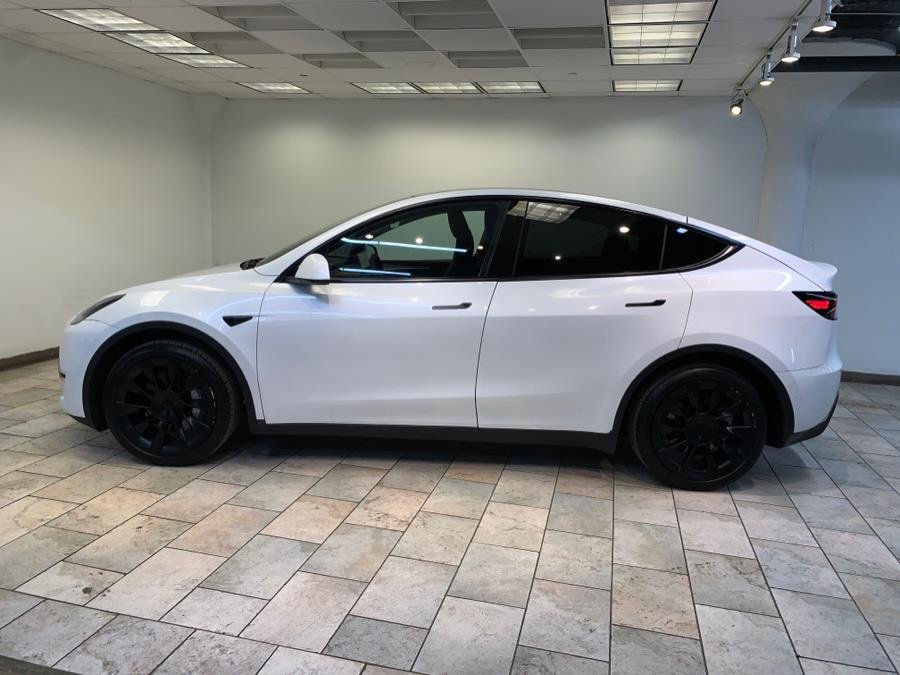 Used 2022 Tesla Model Y Long Range AWD/4WD image 4