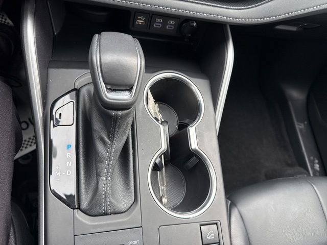Used 2023 Toyota Highlander XLE image 18