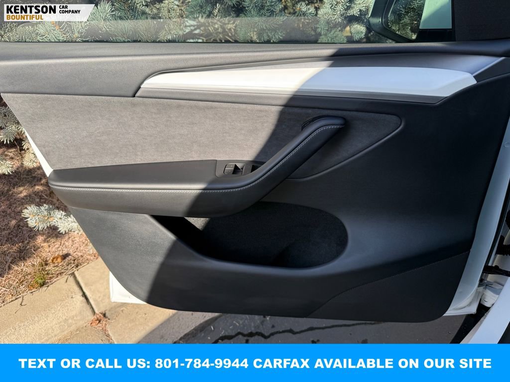 Used 2023 Tesla Model Y Long Range image 18