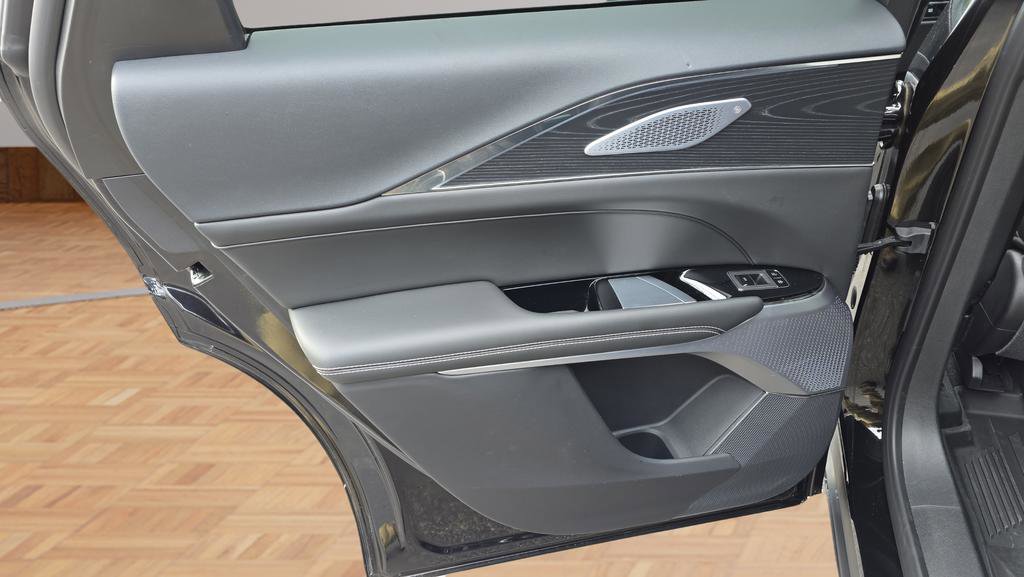 Certified 2024 Cadillac Lyriq Sport w/ LPO, Floor Liner Package image 17