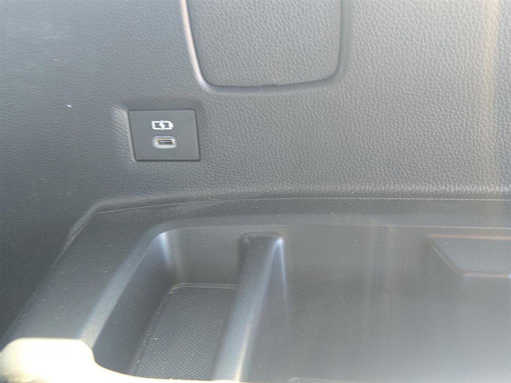Used 2024 Toyota Land Cruiser image 17