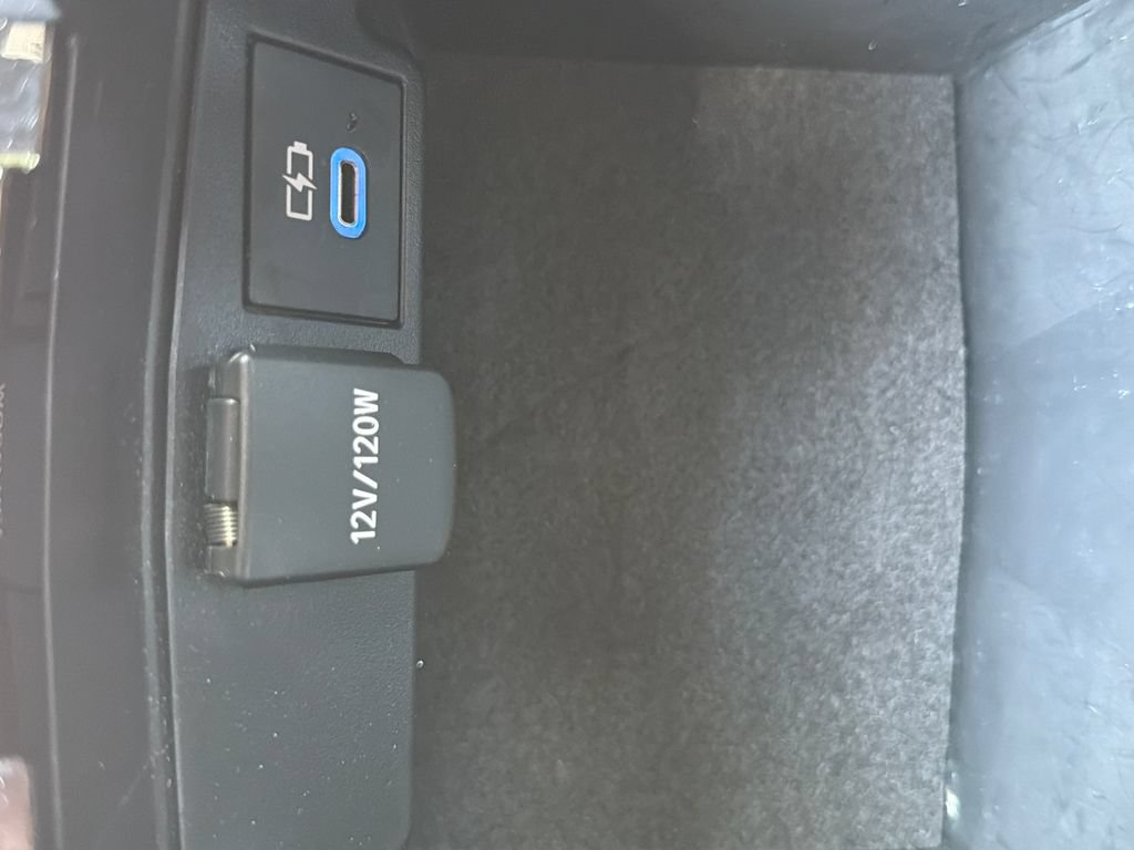 Used 2022 Toyota Corolla SE FWD image 39