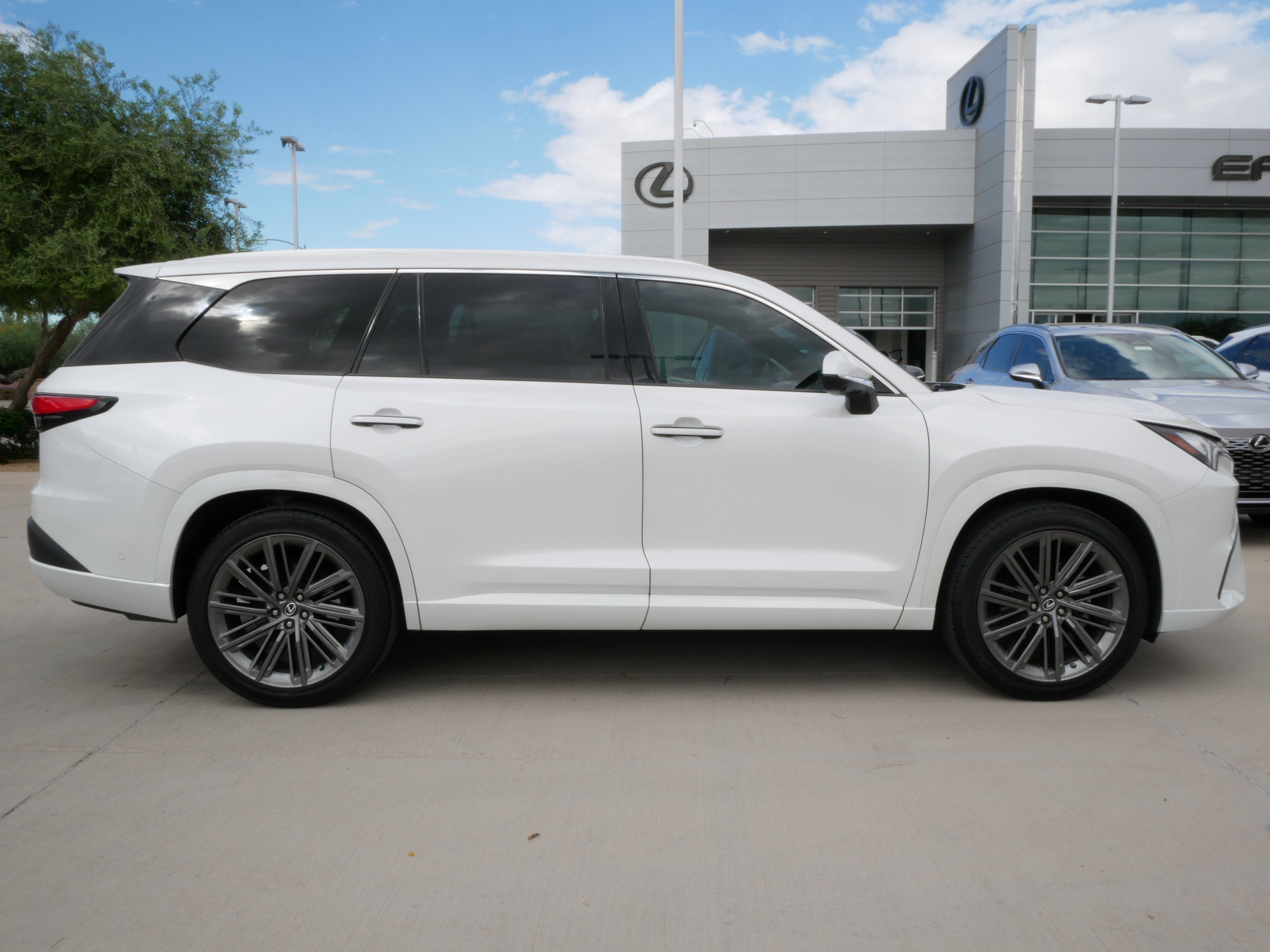 Used 2024 Lexus TX 350 AWD w/ Technology Package image 13